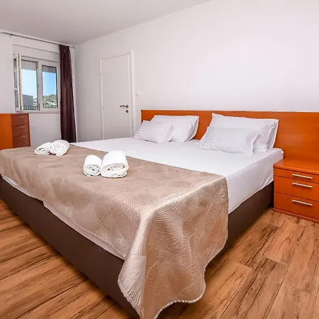 Maja Apartment Razanj