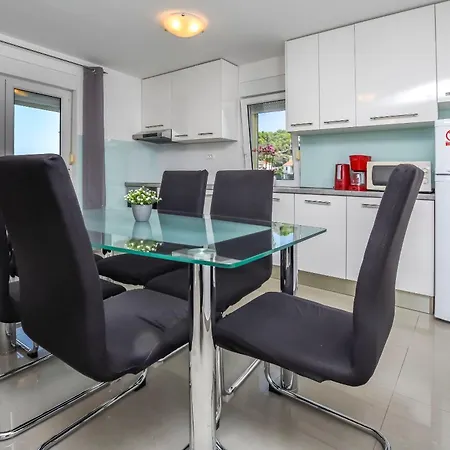 Apartament Maja