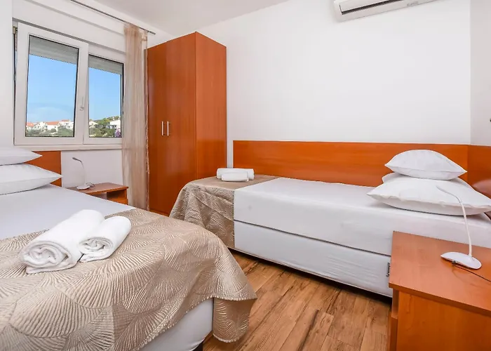 Apartment Maja Razanj