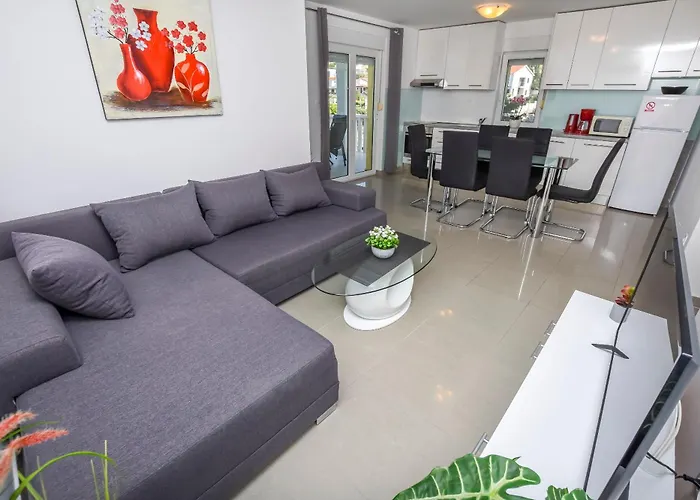 Maja Apartment Razanj