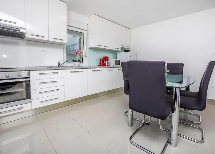 Maja Apartamento Ražanj